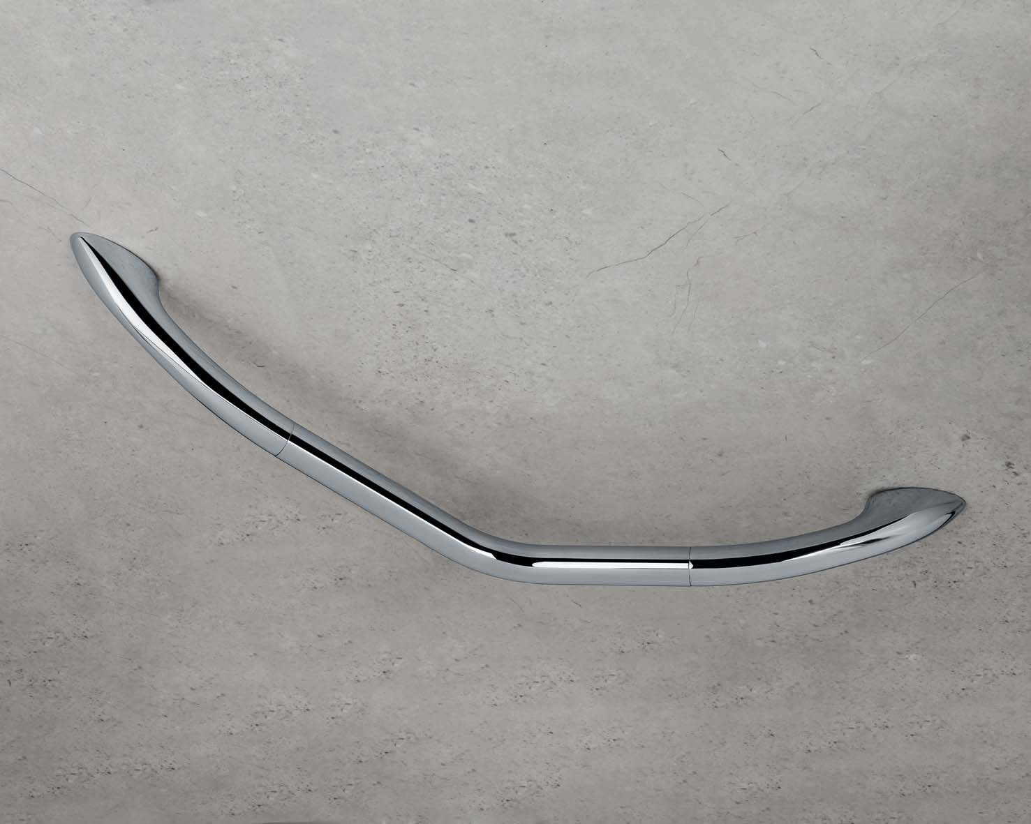 Colombo Design Contract Maniglione di sicurezza Vasca 56 cm in lucido montato a parete, vista del design e della finitura