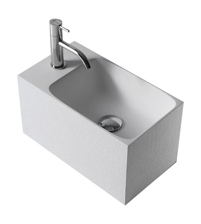 Antonio Lupi Calco Lavamani 25x45 In Flumood Texture Bianco ambientato su piano bagno con accessori - Antonio Lupi Design