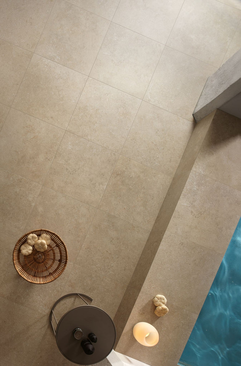 Cotto D'Este Secret Stone 14mm Pavimento Rivestimento 60x60 in ambientazione completa, vista d'insieme della stanza...