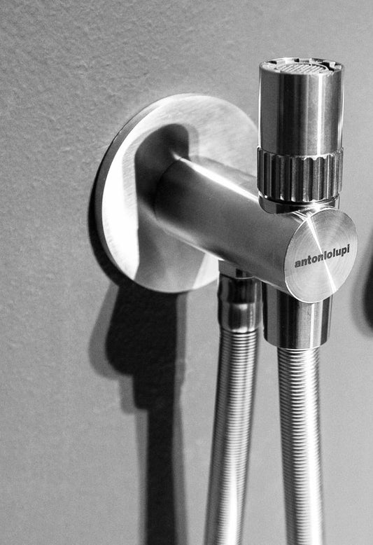 Antonio Lupi Design Vibro Doccetta esterna Con Presa e flessibile Acciaio satinato