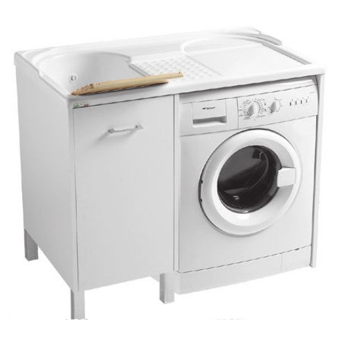 Colavene Domestica Mobile Con Vasca Lavapanni A Sinistra In in legno massello e abs installato su lavello, vista della...