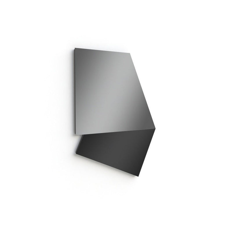 Antonio Lupi Specchio 60x81,8 con Illuminazione NERO in alluminio accesa in ambiente, design e diffusione della luce...
