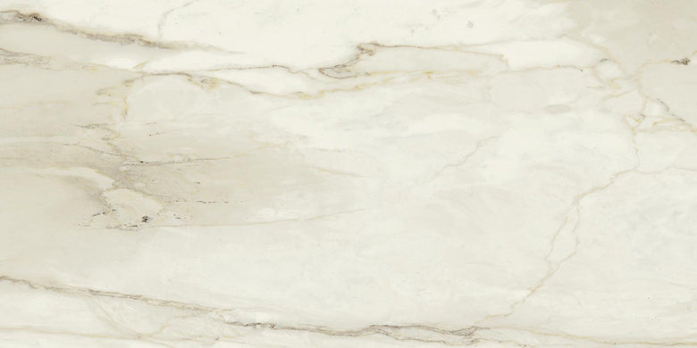 Pavimento Rivestimento 30x60 effetto marmo spessore 9,5 mm in ambientazione completa, vista d'insieme della stanza