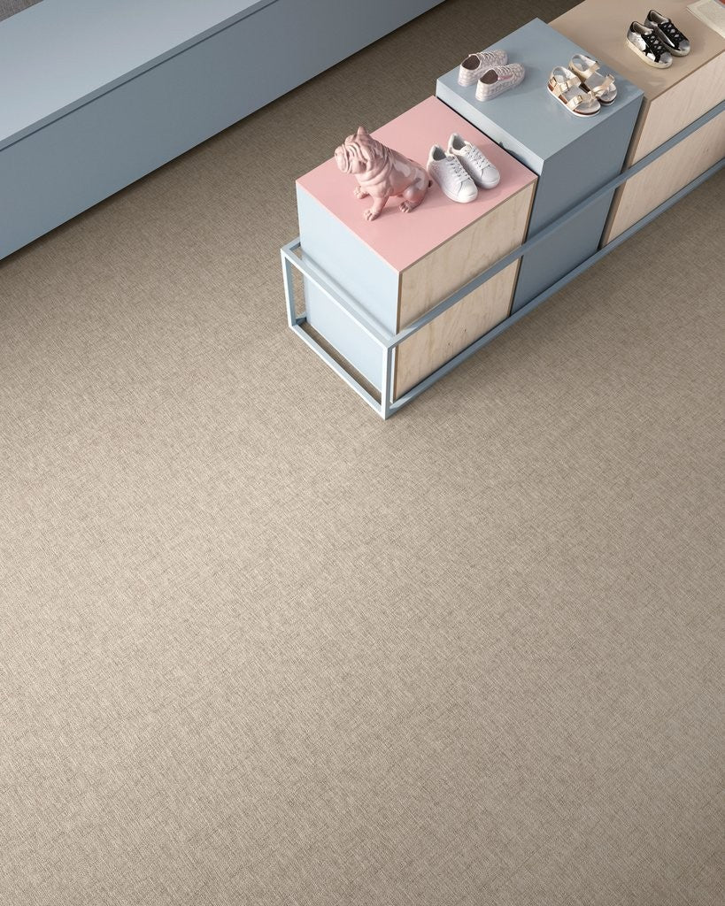 Pavimento rivestimento 20x20 Effetto Tessuto in Gres 10 mm posata in ambiente arredato, dettaglio della venatura