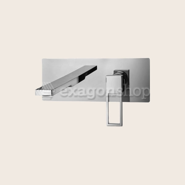 Paffoni Effe Ef106cr Miscelatore lavabo Incasso Bocca 24 cm ambientato su piano bagno con accessori
