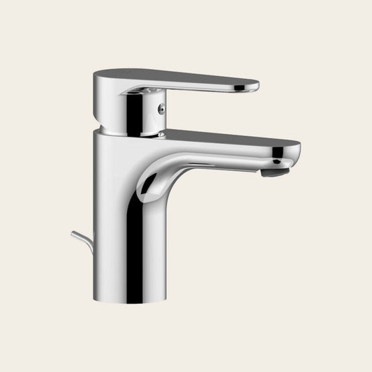 Paffoni Green Gr071 Miscelatore Lavabo Con Scarico Clic ambientato su piano bagno con accessori