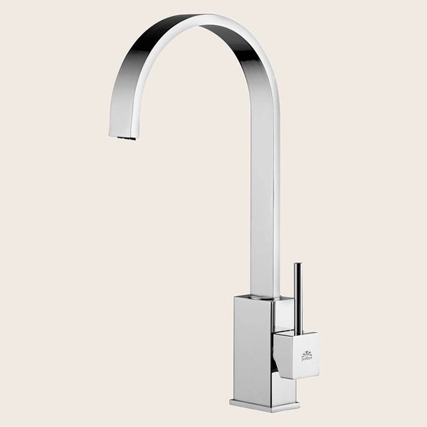 Paffoni Level Lea880st Miscelatore Lavello Girevole Steel installato su lavello, vista della bocca e della leva