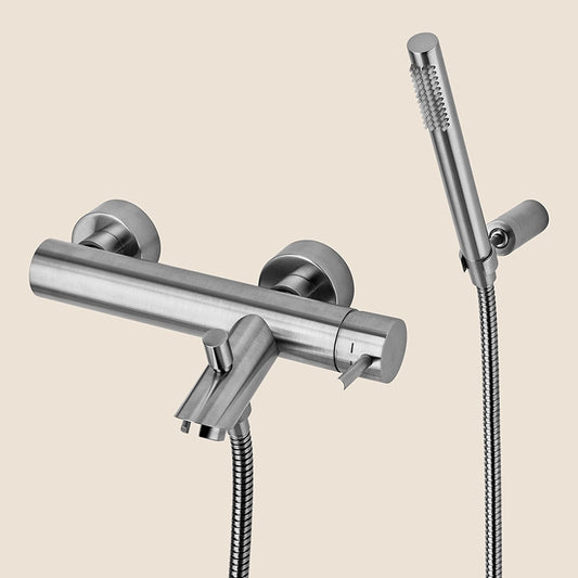 Paffoni Light Lig023st Miscelatore Vasca Con Set Doccetta visto dall'alto con superficie e piletta di scarico