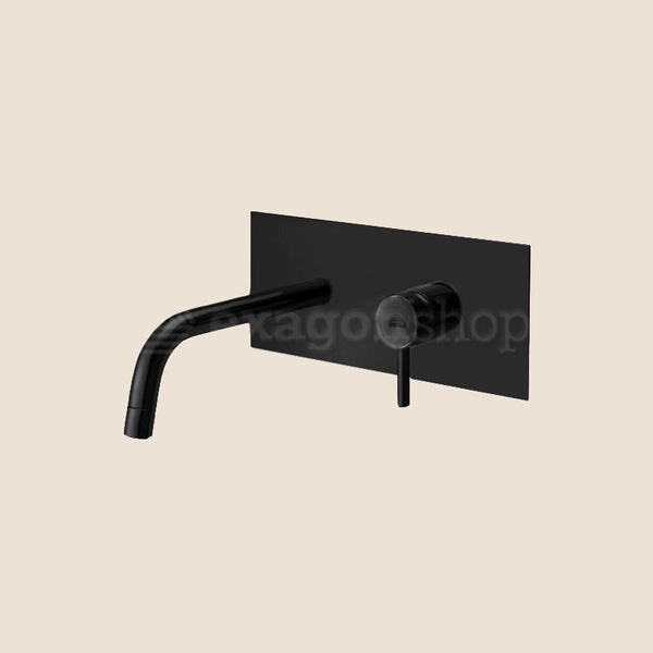 Paffoni Light Lig103nom Miscelatore lavabo Incasso Nero in opaco ambientato su piano bagno con accessori