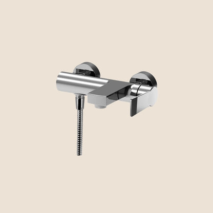 Paffoni Tango Ta022cr Miscelatore Vasca Senza Duplex Cromo visto dall'alto con superficie e piletta di scarico