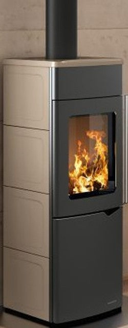 Palazzetti Eva S Stufa A Legna ad aria 8kw con porta, vista laterale che mostra profilo e dimensioni