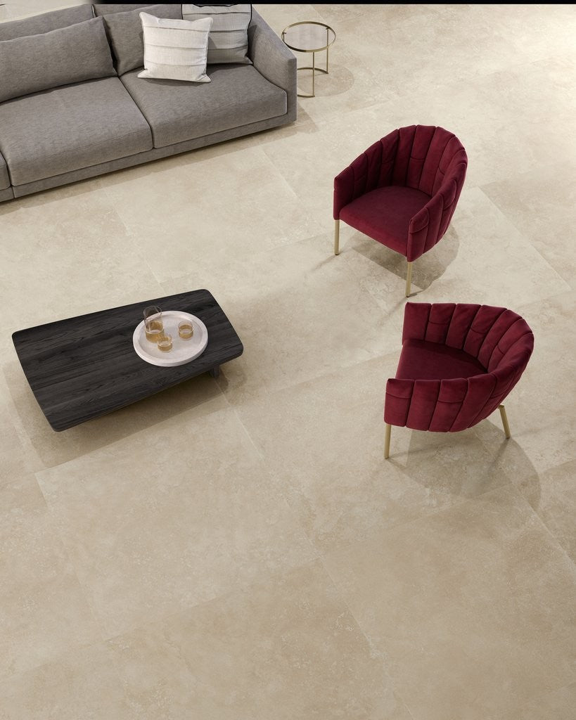 Pavimento rivestimento 73X296 mm Effetto Travertino In Gres in ambientazione completa, vista d'insieme della stanza