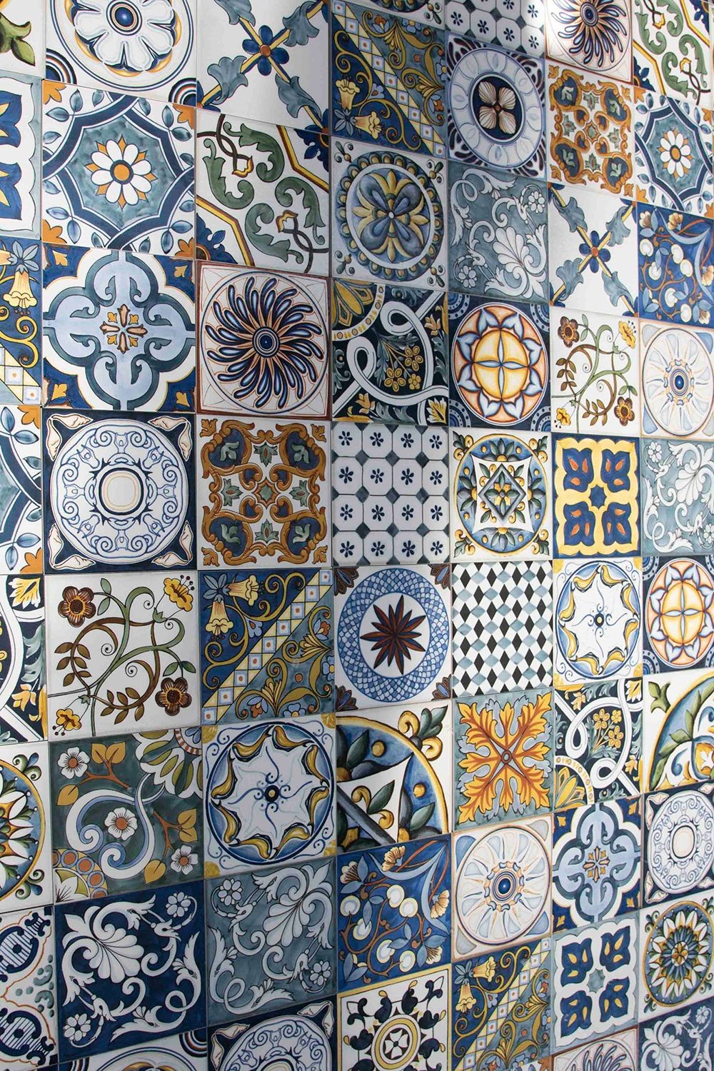 Pavimento Rivestimento 20x20 decoro Sole mix Mat Ceramica posata in ambiente arredato, dettaglio della venatura