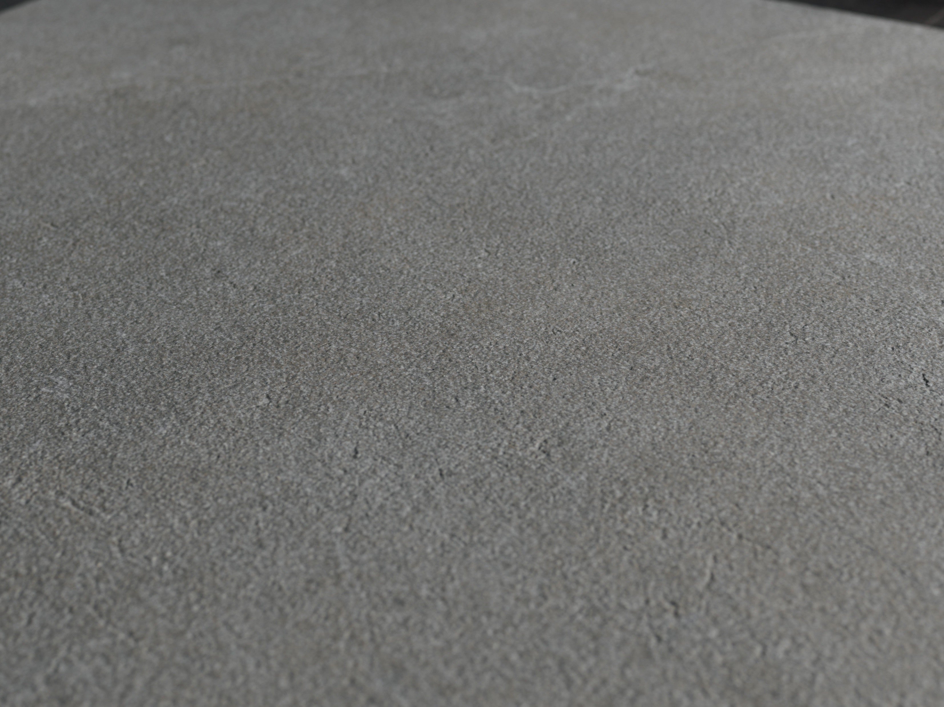Cotto D'Este Kerlite Lithos 20 Mm Pavimento Rivestimento Stone Lt in ambientazione completa, vista d'insieme della stanza...