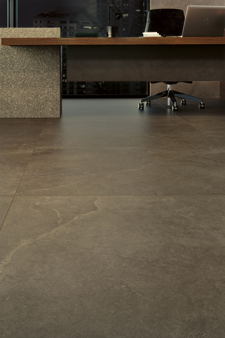 Cotto D'Este Kerlite Lithos 6plus Pavimento Rivestimento Desert Lt in porcellana, superficie e texture ravvicinata del...