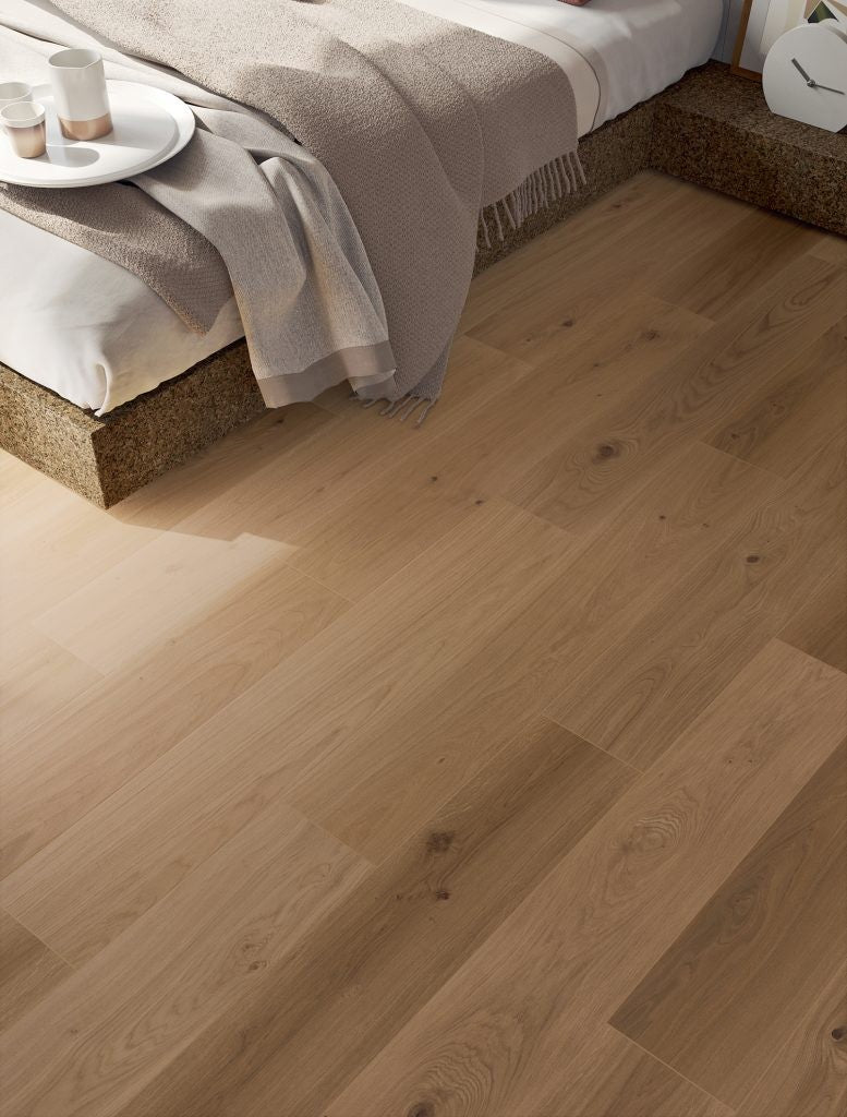 Blustyle Green Wood Pavimento Rivestimento Effetto Legno posata in ambiente arredato, dettaglio della venatura