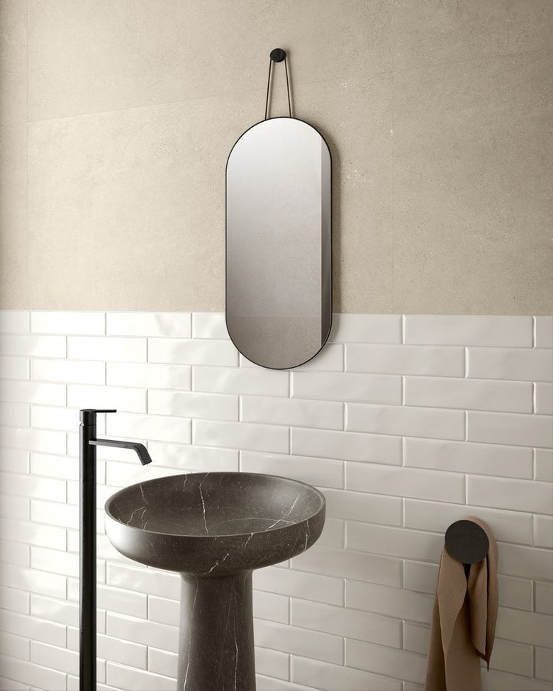 Pavimento Rivestimento 60x60 Cm Effetto Pietra In Gres posata in ambiente arredato, dettaglio della venatura
