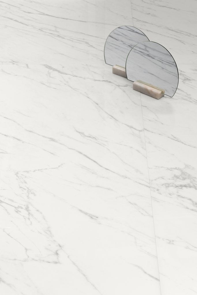 Pavimento Rivestimento 73X296 mm Effetto Marmo In Gres Venatino Kry in ambientazione completa, vista d'insieme della stanza