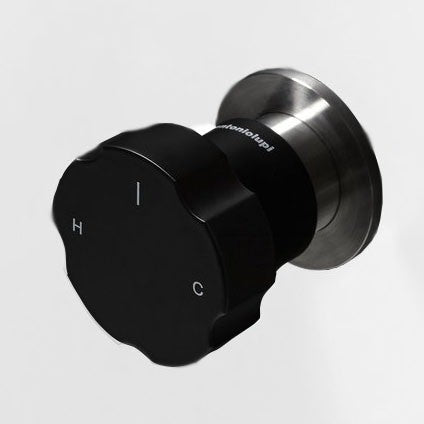 Antonio Lupi Tank Miscelatore Corpo Incasso Alta Portata in ottone ambientato su piano bagno con accessori - Antonio Lupi...