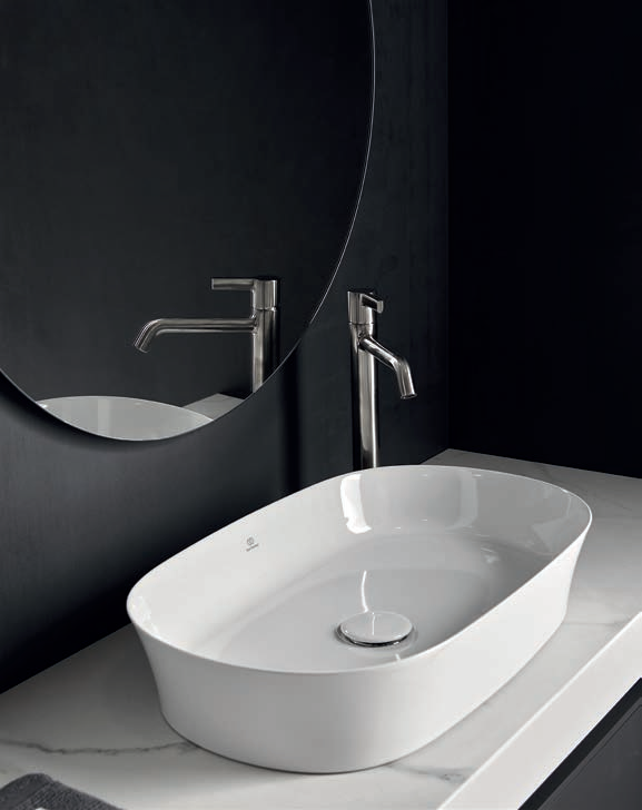 Lavabo Ovale 60x38 Da Appoggio Senza Foro Bianco Ipalyss, vista laterale del profilo e della forma