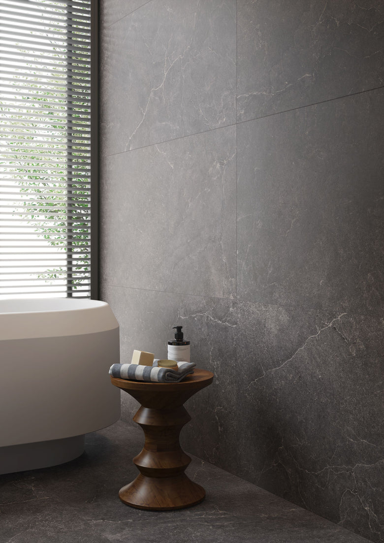 Cotto D'Este Lithos Pavimento Rivestimento 60x120 Cm 14 Mm Carbon Lt in ambientazione completa, vista d'insieme della...