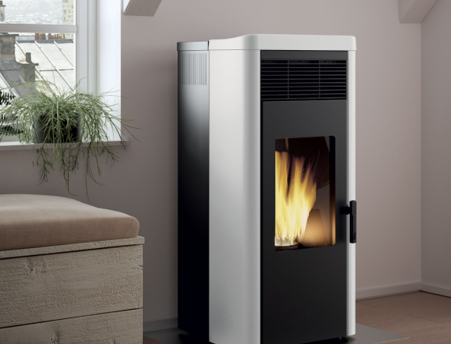 Royal Lea Air 90 Stufa A Pellet Ad Aria Con Top In Ceramica, vista laterale che mostra profilo e dimensioni