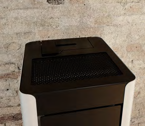 Royal Ilde Air 80 Stufa A Pellet Ad Aria 8 kw in Acciaio, vista laterale che mostra profilo e dimensioni