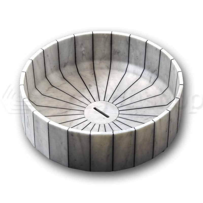 Antonio lupi lavabo tondo 45 cm in marmo carrara Marmo Bianco in marmo naturale ambientato su piano bagno con accessori...