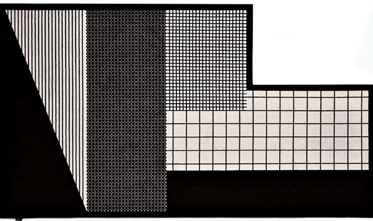 Antonio Lupi Tramato Tappeto 170x300 Poligonale In Velluto Nero ambientato in spazio living con arredi coordinati...