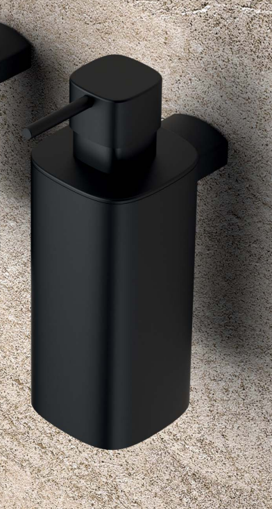 Colombo Design Trenta Dispenser Spandisapone liqudio A Muro in opaco montato a parete, vista del design e della finitura