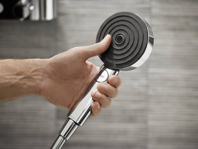Hansgrohe Pulsify Select S Doccetta 105 3 jet Active, vista frontale della maniglia e della bocca di erogazione