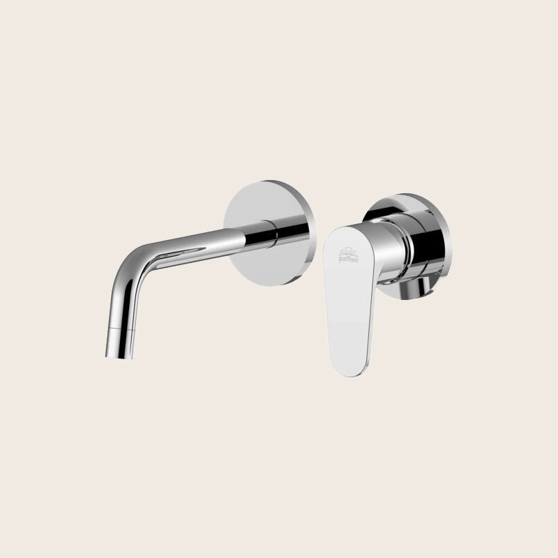 Paffoni Green Gr106cr70 Miscelatore Lavabo Incasso 2 Fori ambientato su piano bagno con accessori