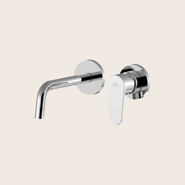 Paffoni Green Gr106cr70 Miscelatore Lavabo Incasso 2 Fori ambientato su piano bagno con accessori