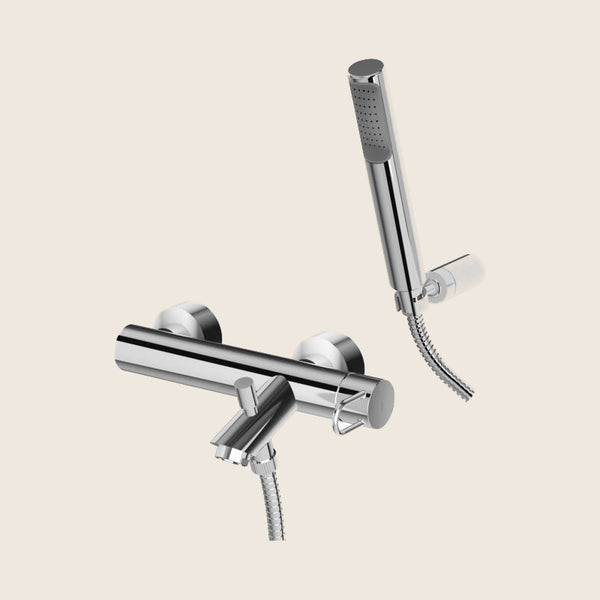 Paffoni Joker Jk026 Miscelatore Vasca Con Set Doccetta Cromo visto dall'alto con superficie e piletta di scarico