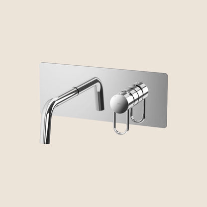 Paffoni Joker Jk104 Miscelatore lavabo Incasso 2 Fori cromo ambientato su piano bagno con accessori