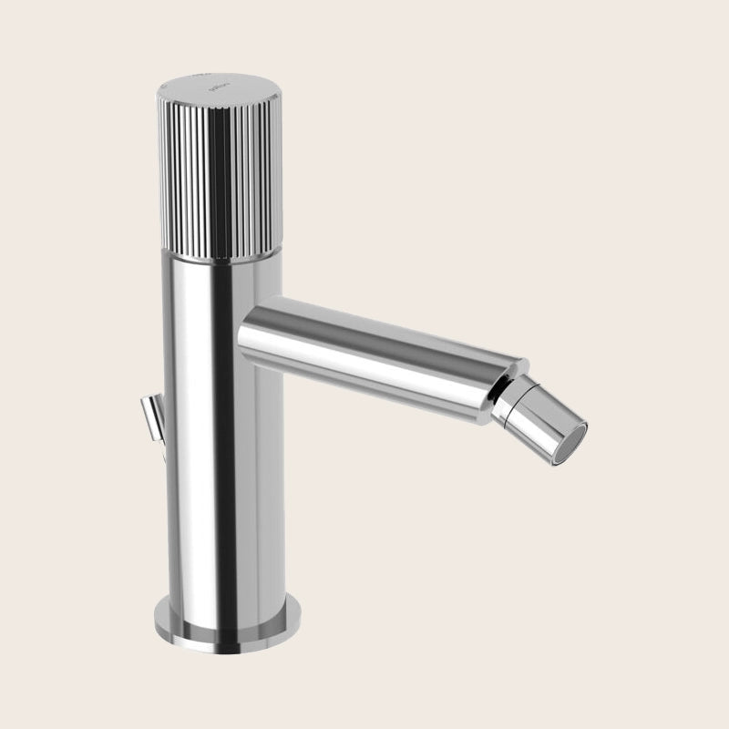 Paffoni Jo Jo135cr Miscelatore Bidet con scarico automatico, vista frontale della maniglia e della bocca di erogazione
