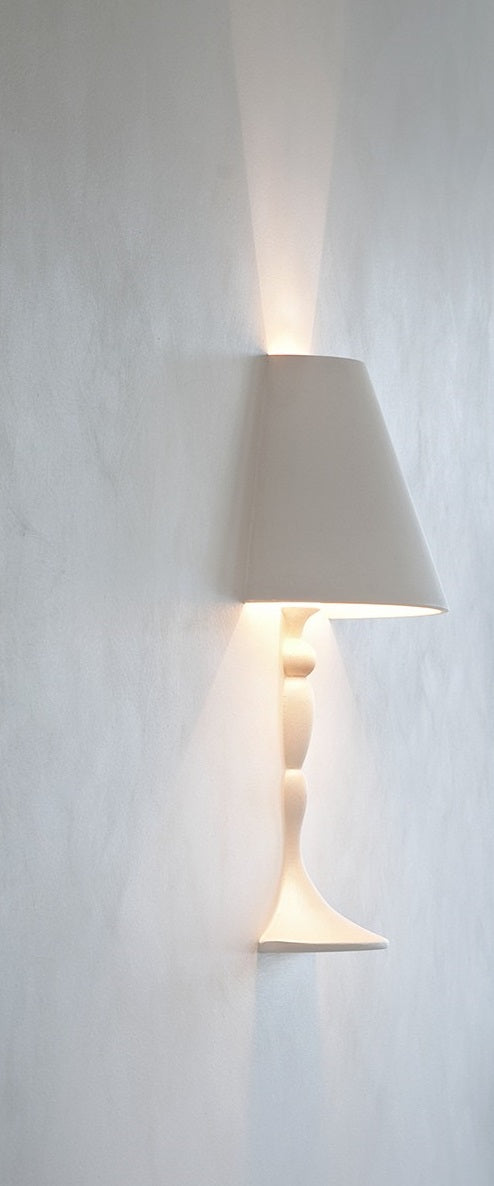 Flos Abajourda hui small Lampada da incasso Parete per Cartongesso accesa in ambiente, design e diffusione della luce
