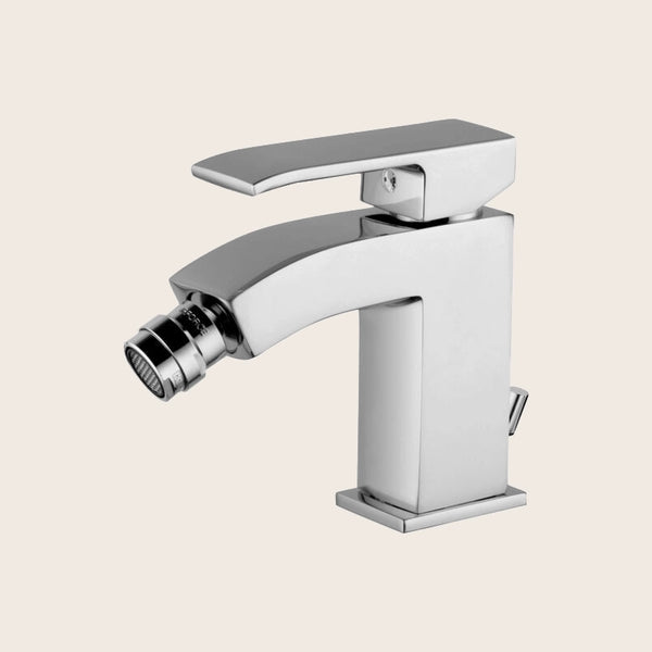 Paffoni Level Les135 Miscelatore bidet scarico automatico, vista frontale della maniglia e della bocca di erogazione