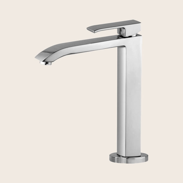Paffoni Level Les085 Miscelatore Lavabo alto Prolungato con ambientato su piano bagno con accessori