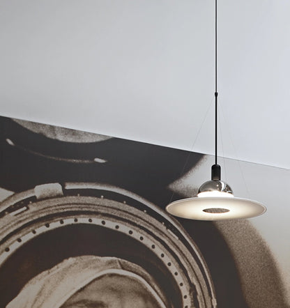 Flos Frisbi Lampada Sospesa A Luce Diretta/Diffusa/Riflessa Diffusore Opalino E Riflettore Cromo