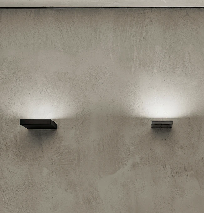 Flos Fort Knox Wall LED Mini nero Lampada a parete da accesa in ambiente, design e diffusione della luce