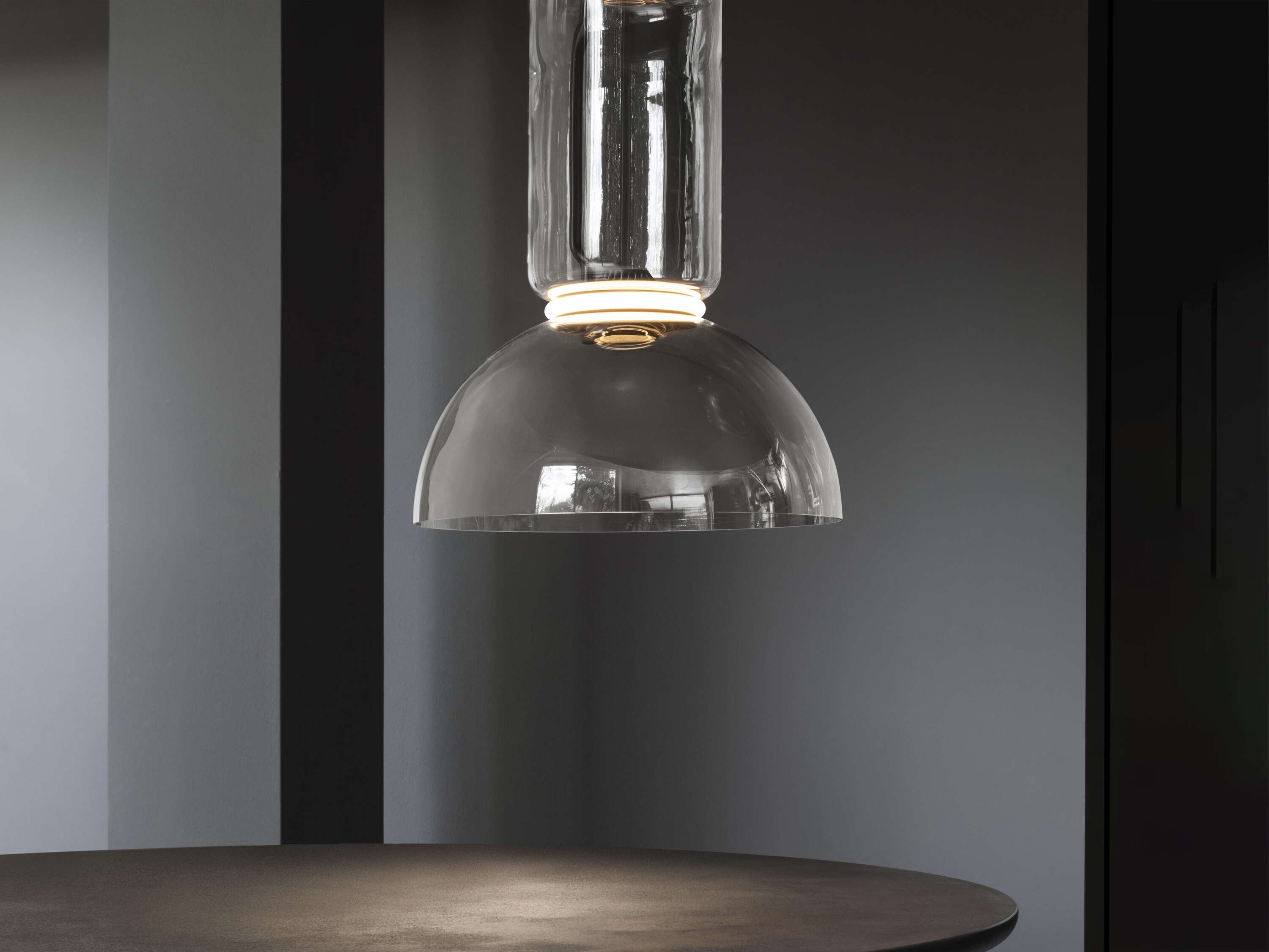 FLOS Noctambule Suspension 1 Lampada a sospensione Low Trasparente, particolare del diffusore luminoso