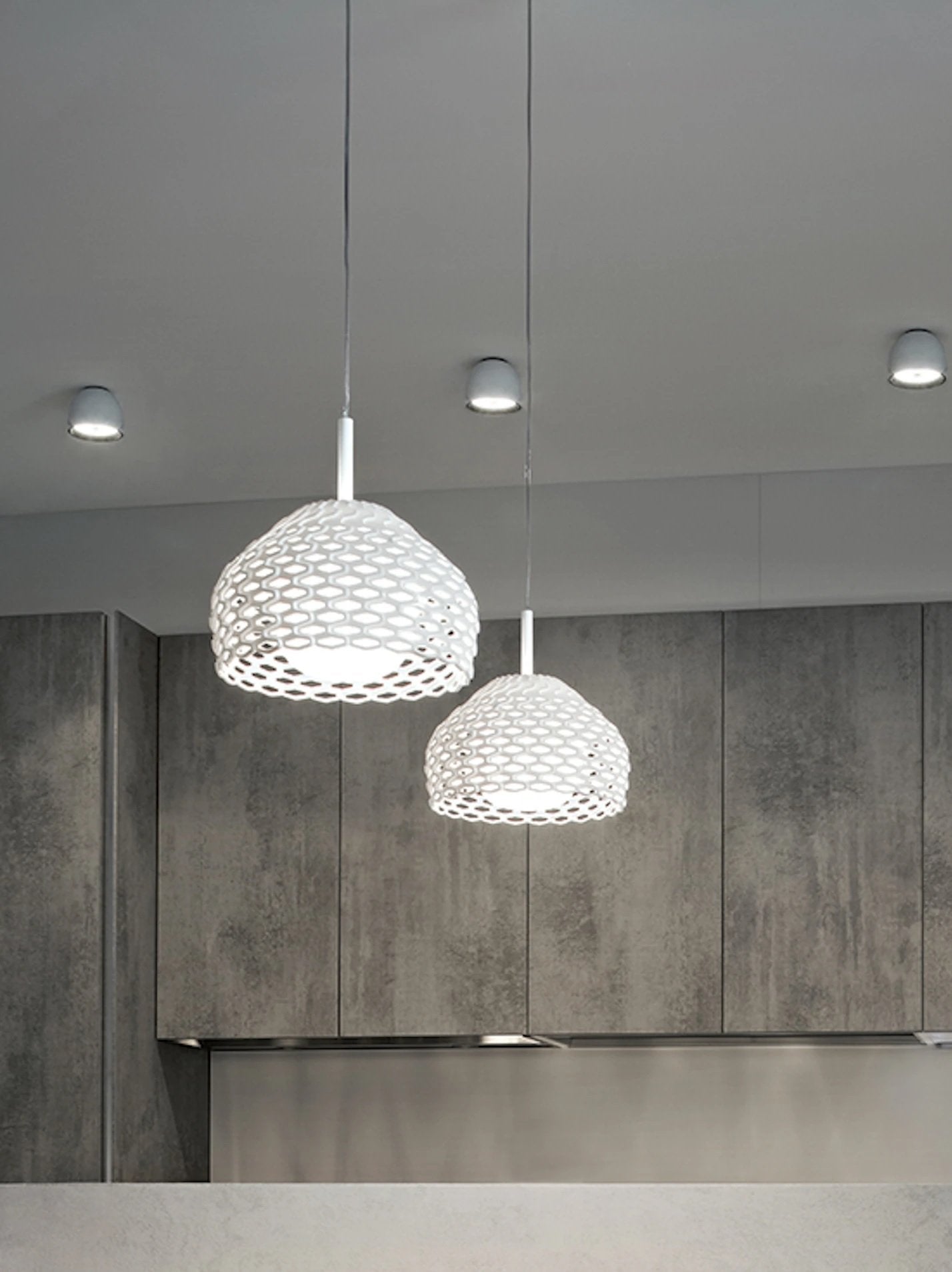 Flos Tatou Suspension 2 Lampada 50 cm a sospensione Bianco, vista posteriore con attacco elettrico