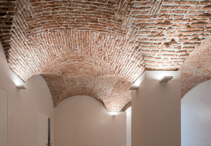 Lampada da parete per interni a luce indiretta bianco Flos Fort Knox Wall LED Mini
