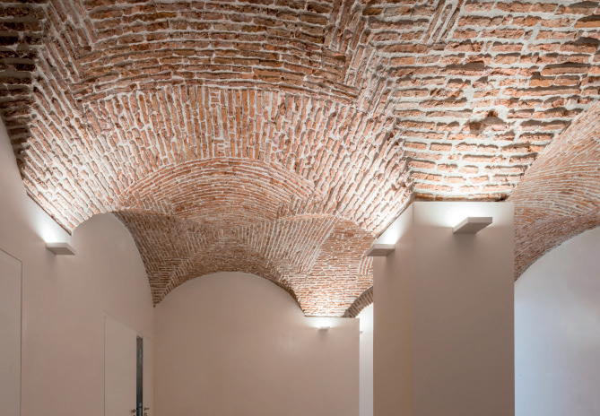 Flos Fort Knox Wall LED Mini Lampada a parete per interni spenta, dettaglio del corpo lampada e dei materiali