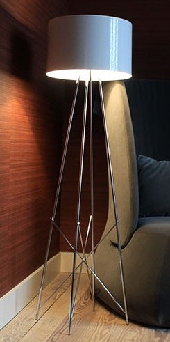 Flos Ray Floor 1 Lampada a pavimento con dimmer Nero lucido spenta, dettaglio del corpo lampada e dei materiali