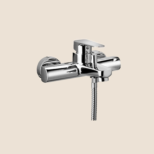Paffoni Sly Sy022 Miscelatore vasca Esterno Cromo visto dall'alto con superficie e piletta di scarico