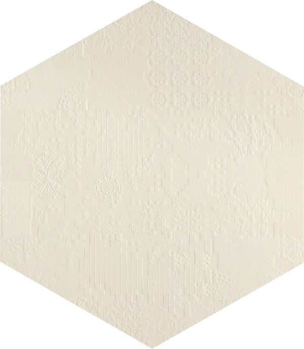 Mutina Dechiner Decor Piastrella Esagonale Rettificato Relief Spazzolato Cm 60x60 In Gres Porcellanato Bianco