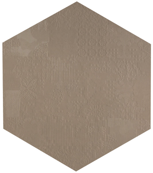 Mutina Dechiner Decor Piastrella Esagonale Rettificato Relief Spazzolato Cm 60x60 In Gres Porcellanato Ecru