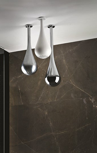 Gessi Goccia Soffione doccia a Soffitto Cromo, dettaglio ravvicinato della finitura e del marchio